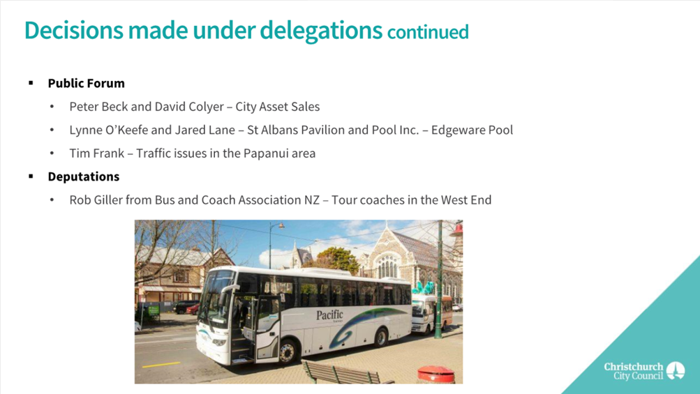 A bus parked on the street

Description automatically generated
