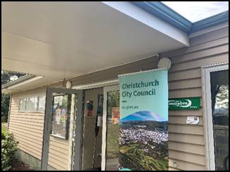 A sign on the front of a building

Description automatically generated