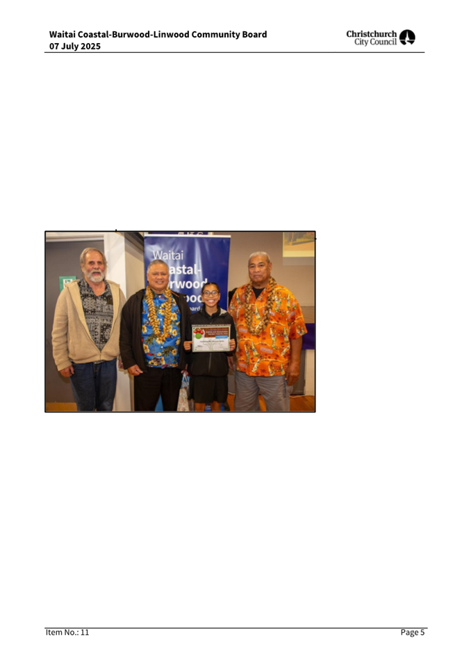 A group of people posing for a photo

AI-generated content may be incorrect.