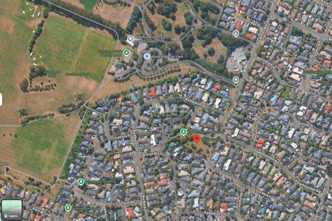 Aerial view of a city

AI-generated content may be incorrect.