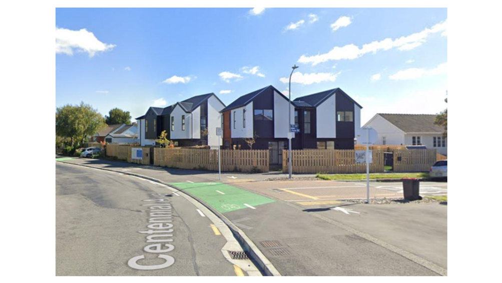 A row of houses in a neighborhood